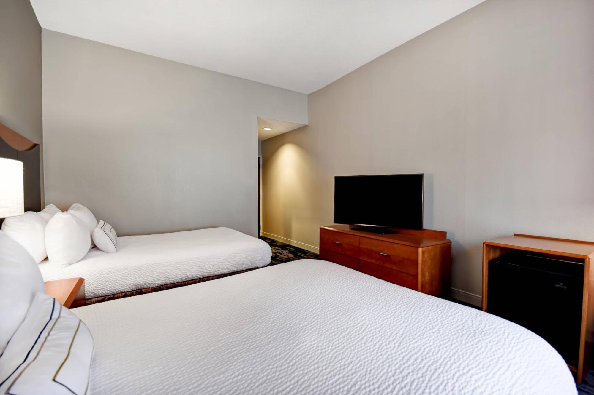 Fairfield Inn & Suites By Marriott Atlanta Кеннесо Екстер'єр фото