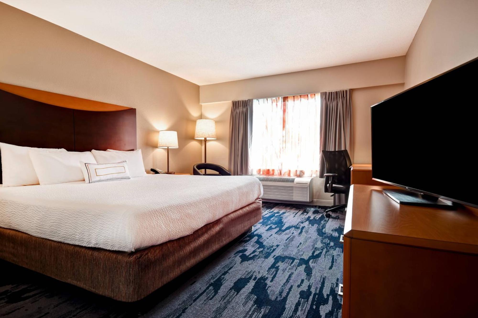 Fairfield Inn & Suites By Marriott Atlanta Кеннесо Екстер'єр фото