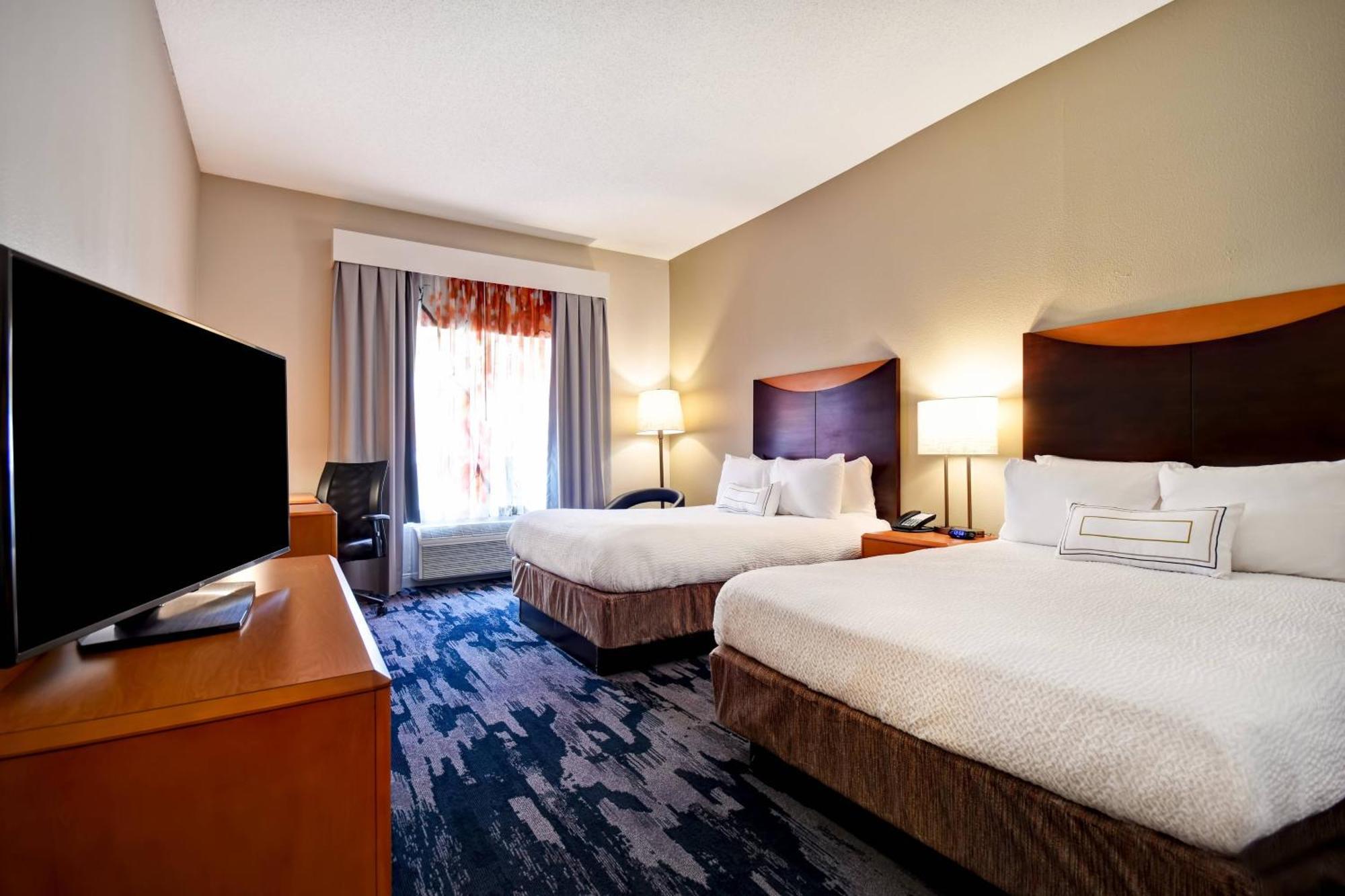 Fairfield Inn & Suites By Marriott Atlanta Кеннесо Екстер'єр фото