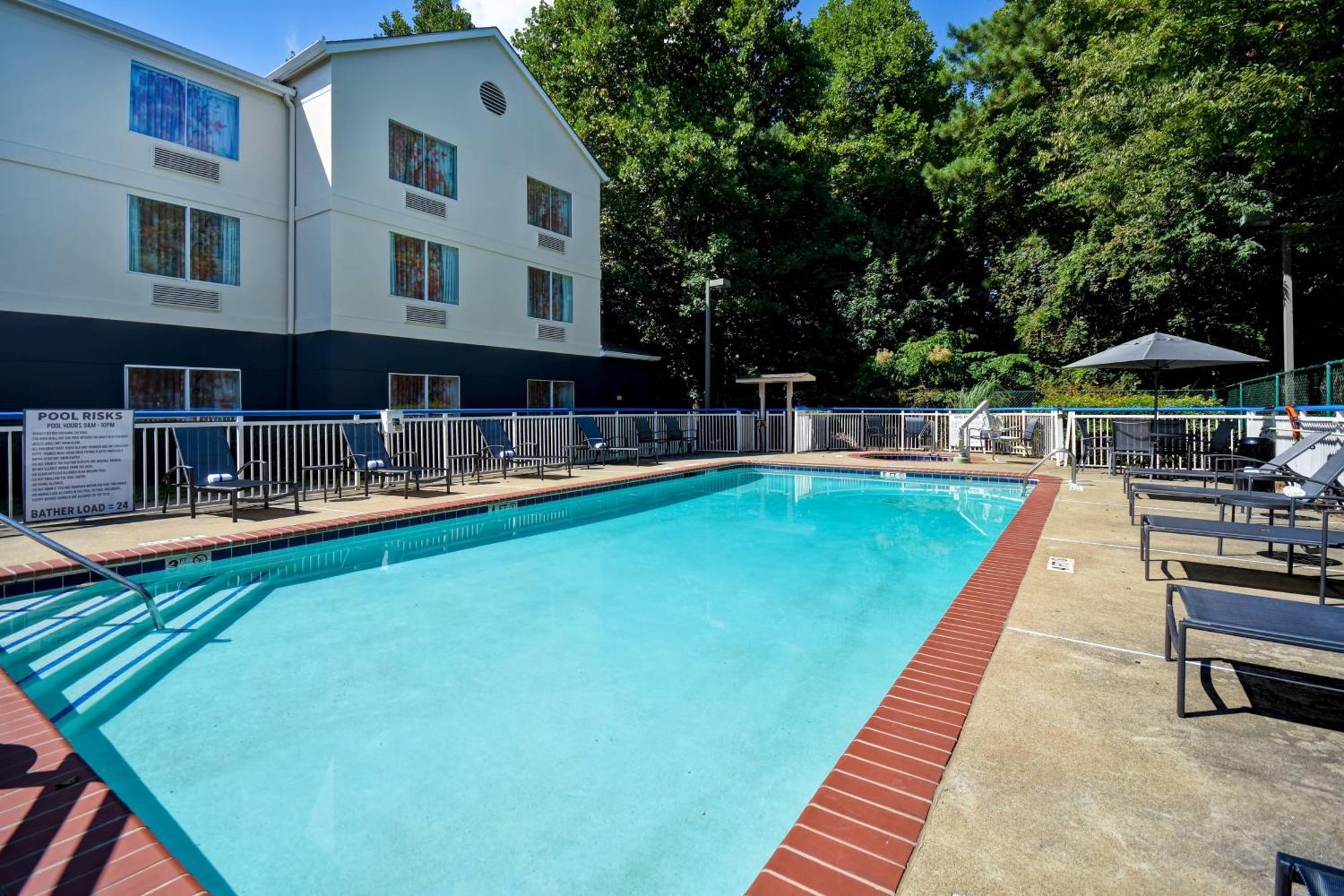 Fairfield Inn & Suites By Marriott Atlanta Кеннесо Екстер'єр фото